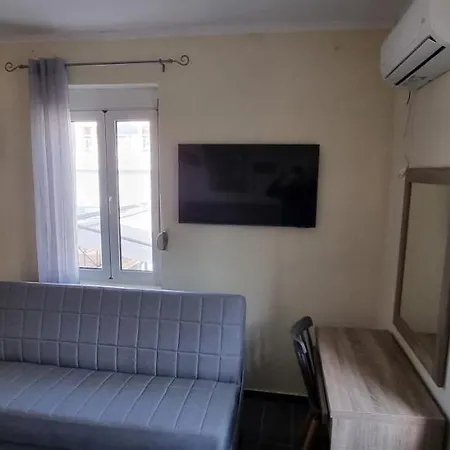 Fifi's Luxury Apartament