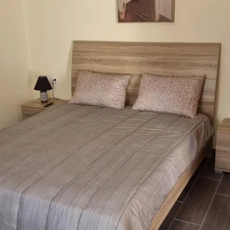 Fifi's Luxury Apartamento *