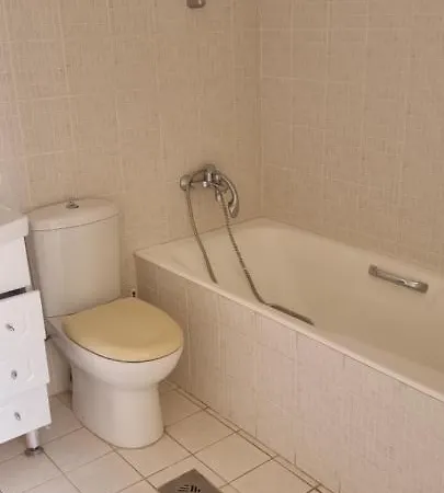 Fifi's Luxury Apartamento Platanés